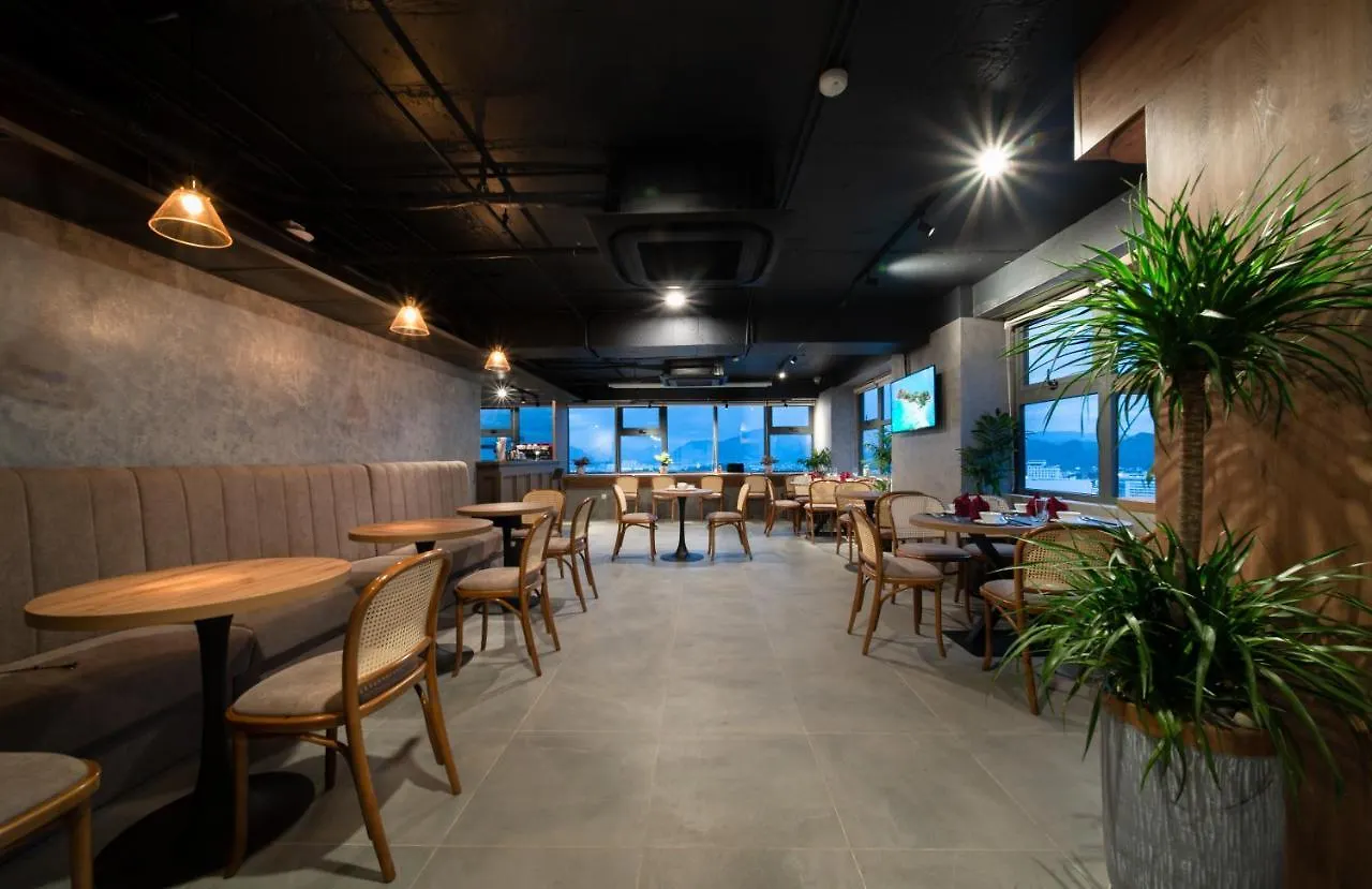 钻石酒店 芽庄 酒店